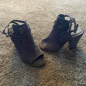 American Eagle strapped wedges